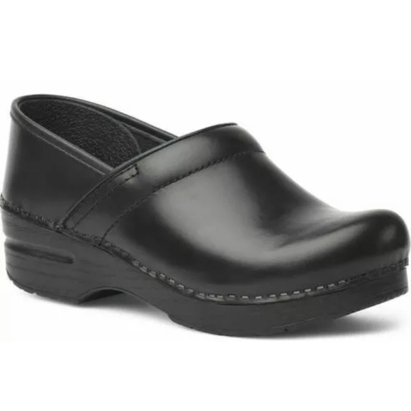 Dansko Shoes - Dansko Black Slip On Clogs Women’s Size 37. GG